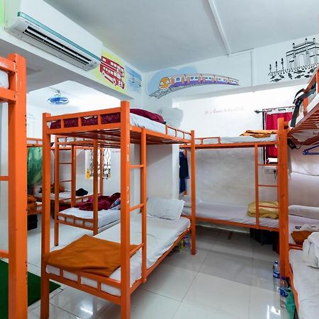 Mumbai Backpackers,Airport Hotel ภายนอก รูปภาพ